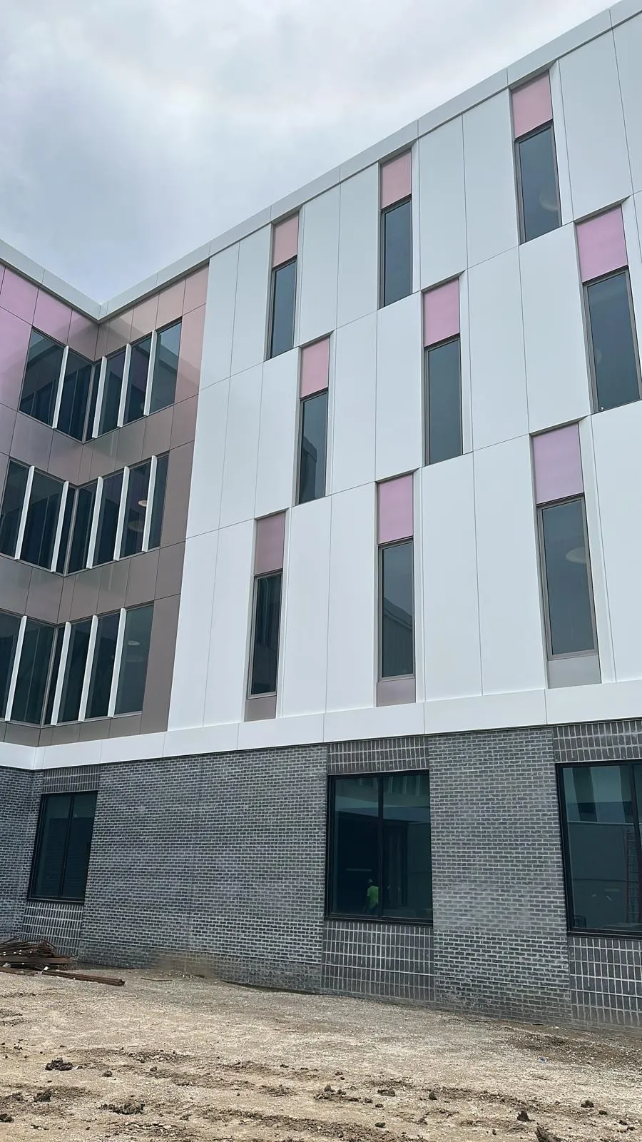 Children’s Nebraska Behavioral Health & Wellness Center — ACM panel and GeoLam installation across the building envelope. (6/9)